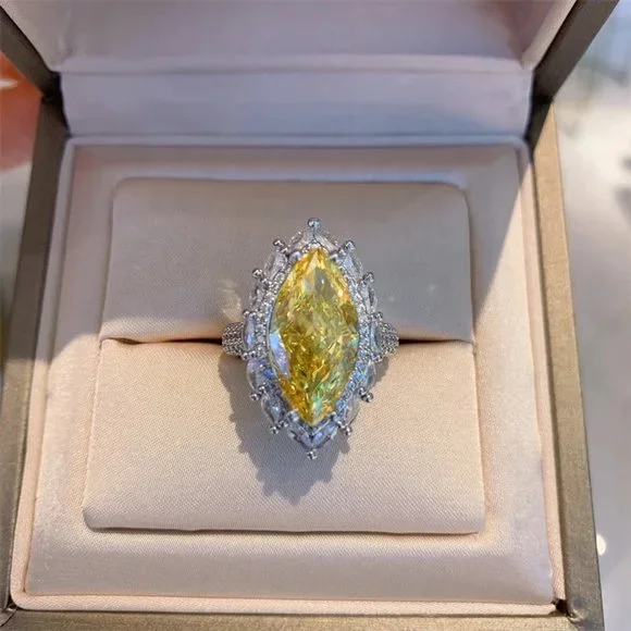 New 925 Silver Marquise Cut Yellow CZ Vintage Ring - Picture 4 of 6